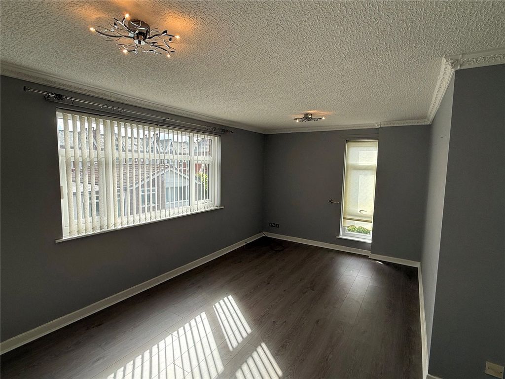Property photo 2 of 9 Picture No. 05