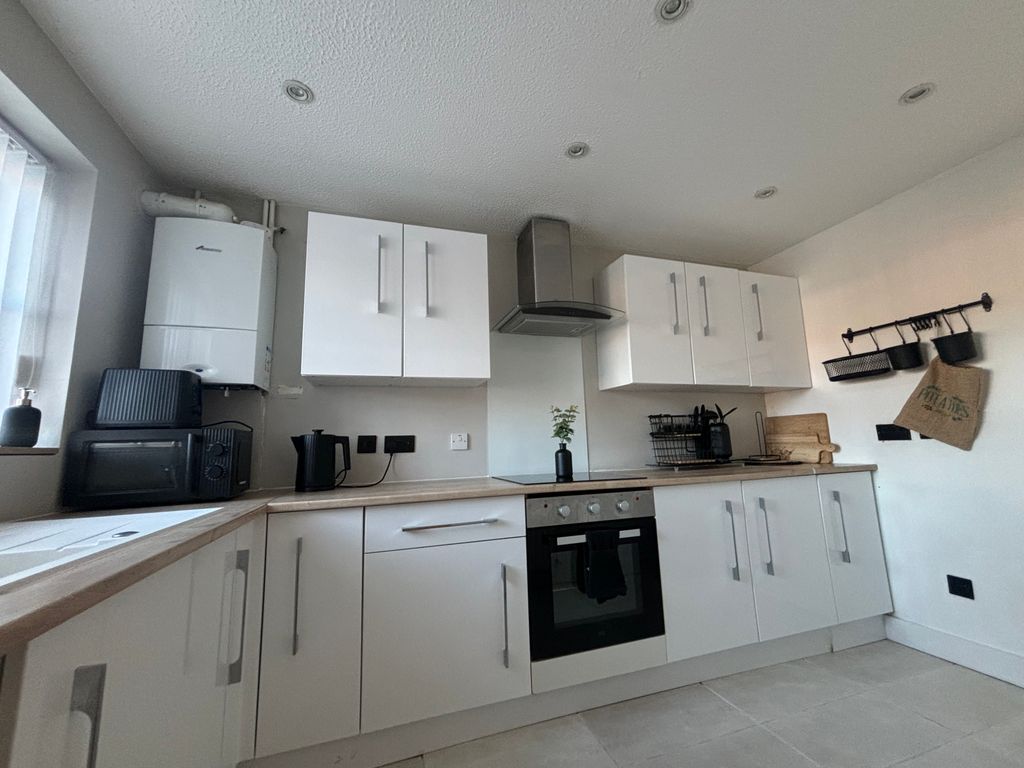 Property photo 3 of 9 Image