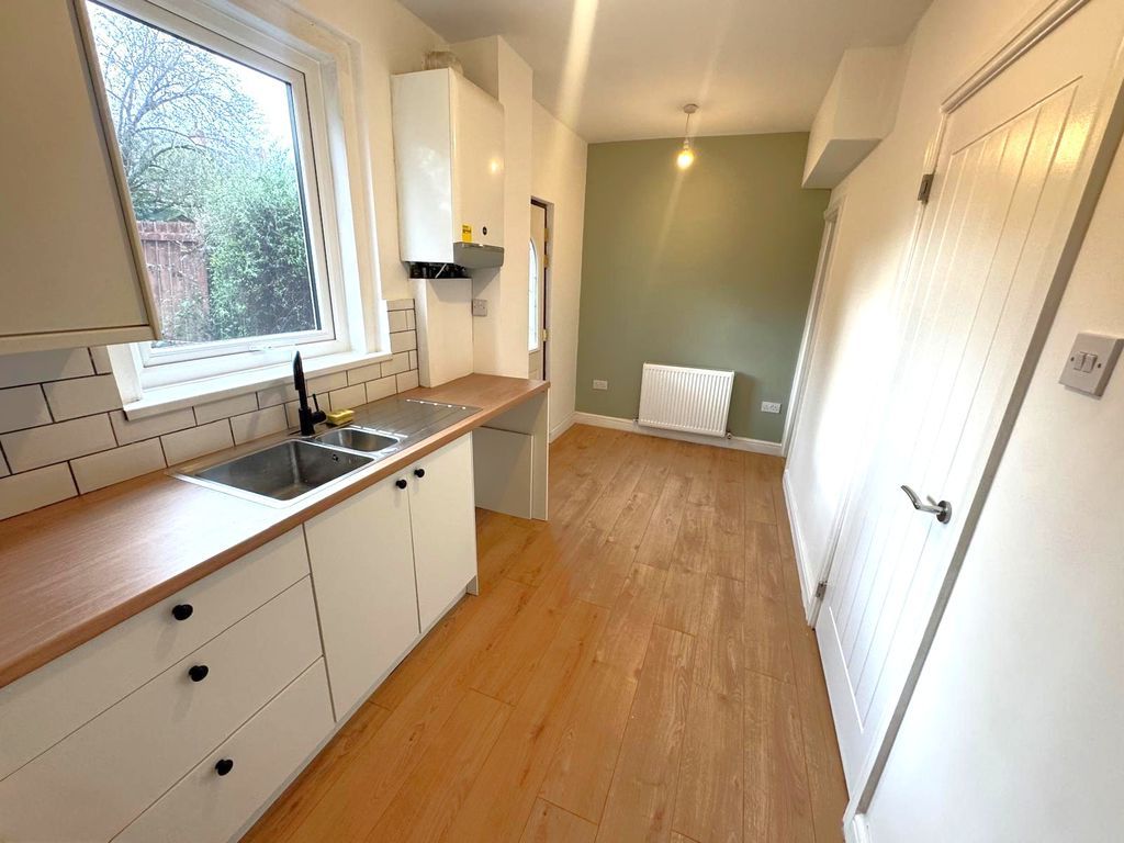 Property photo 2 of 10 Photo 13