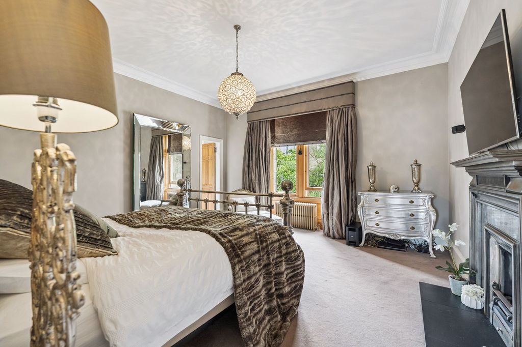 Additional image 16 of 5 bed town house for saleKings Gate, 33 Victoria Crescent Road, Dowanhill, Glasgow G12