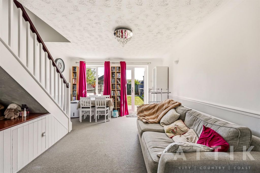 Property photo 2 of 26 Websterway_021.Jpg