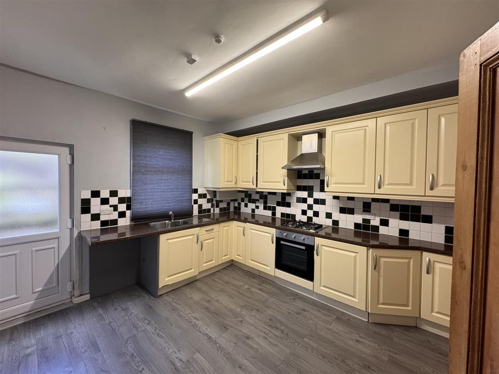 Property photo 3 of 9 Img_2842.Jpeg