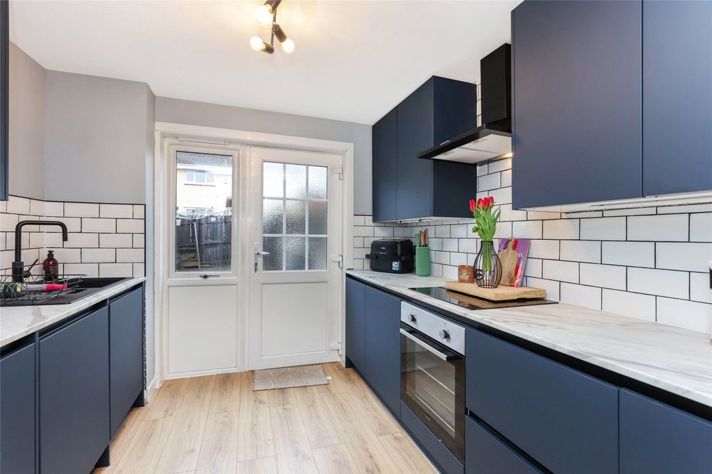 Property photo 3 of 21 Picture No. 08