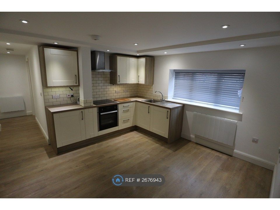 Property photo 1 of 9 Kitchen