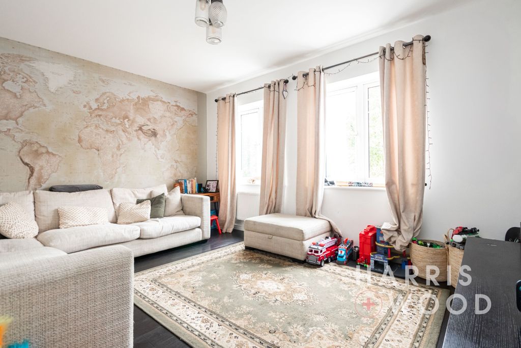 Property photo 3 of 19 4494232