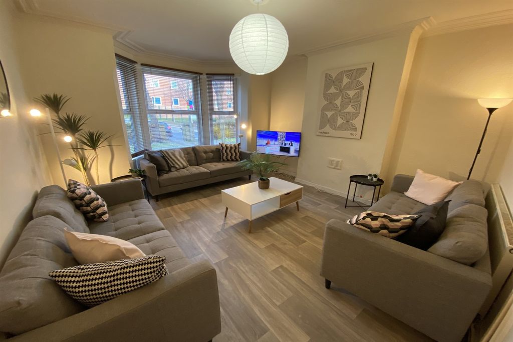 Property photo 1 of 26 (Main)