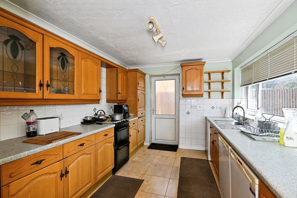 Property photo 3 of 12 Pbox-Img.Jpg