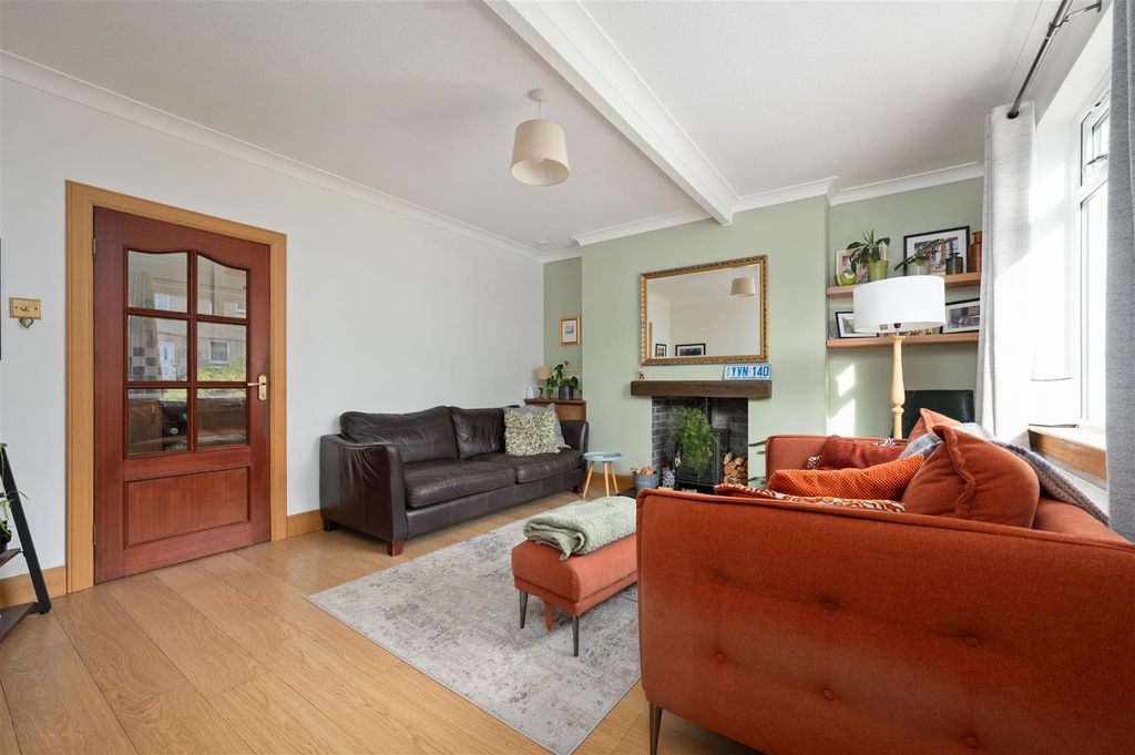Property photo 3 of 26 10Blakestreet005.Jpg
