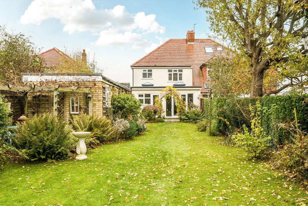 Property photo 2 of 21 1385426-21-69287B2776361.Jpg