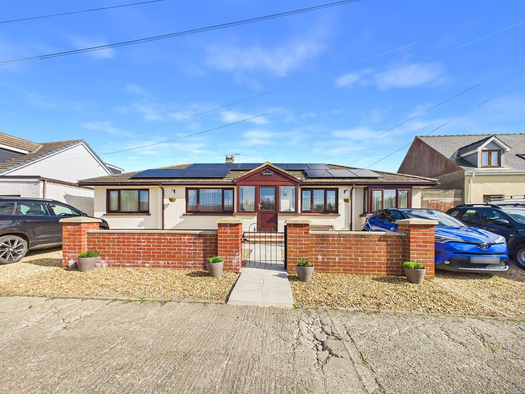 Property photo 1 of 31