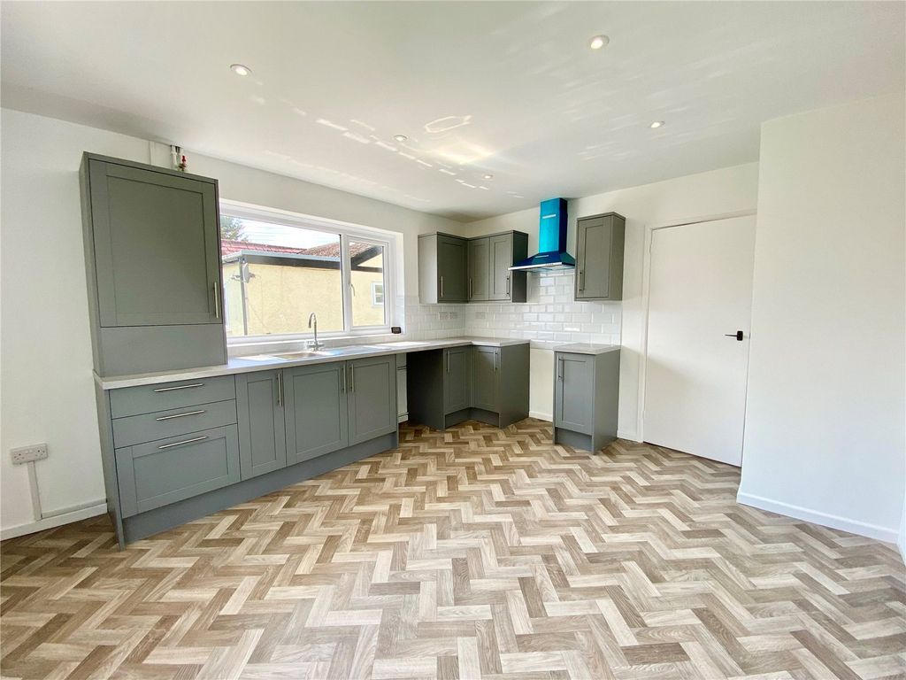 Property photo 3 of 10 Picture No. 05