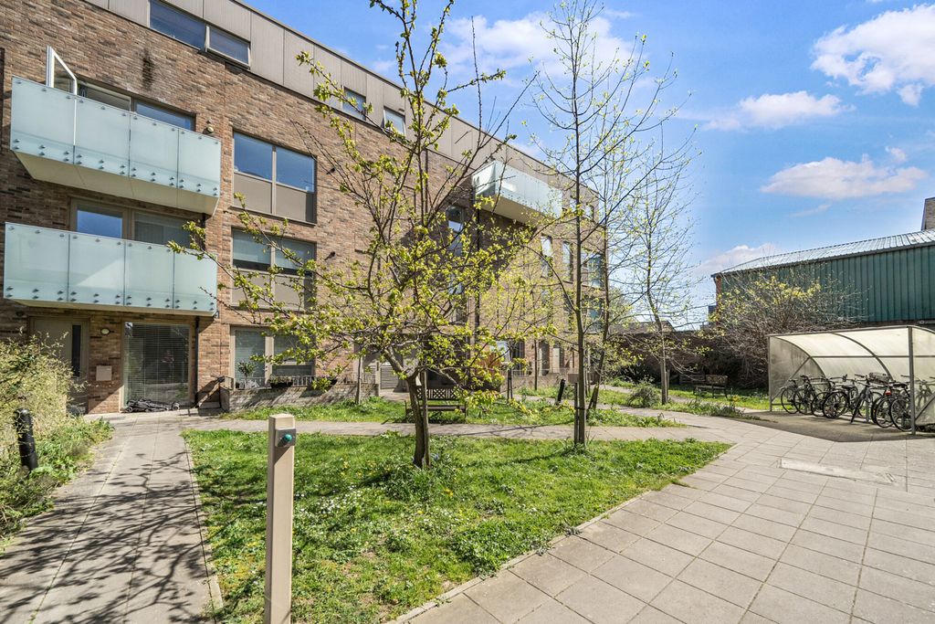 Property photo 1 of 22 1440309-3-69d6545...