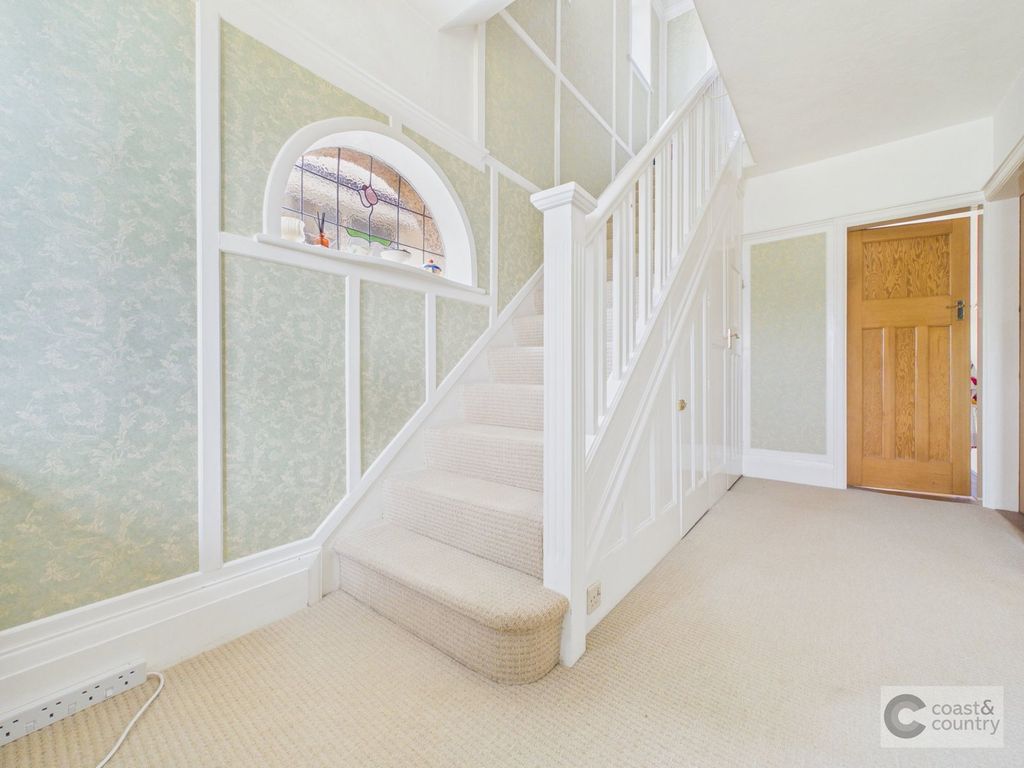 Property photo 3 of 30