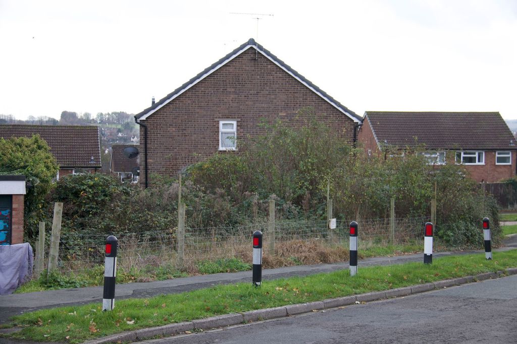 Property photo 3 of 12