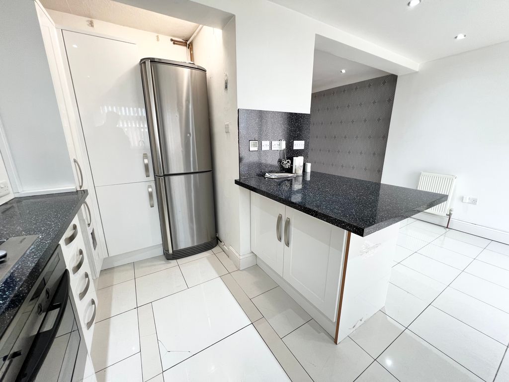 Property photo 1 of 29