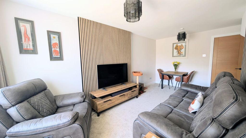 Property photo 2 of 13 Photo #2