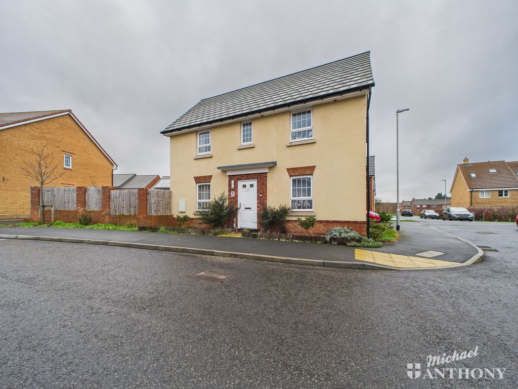 Property photo 1 of 9 Cam02773G0-Pr0396-Still013