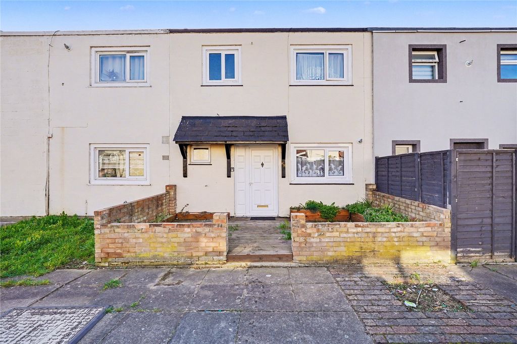 Property photo 1 of 19 Front