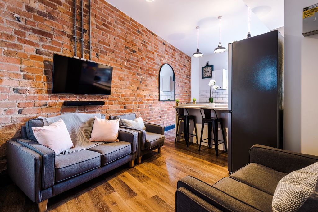 Property photo 1 of 14 Flat 10, Shoe And Boot, Living Room 1