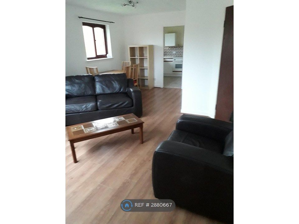 Property photo 2 of 9 Lounge