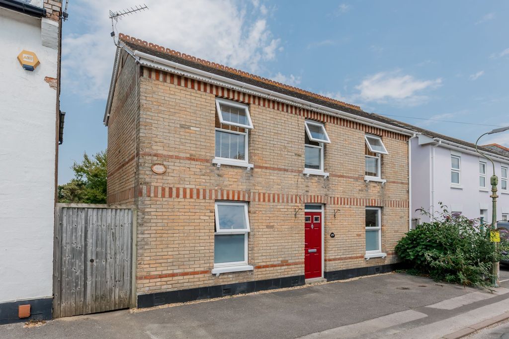 Property photo 1 of 16