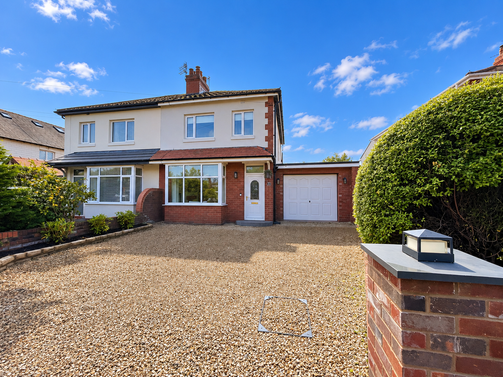 Property photo 1 of 32