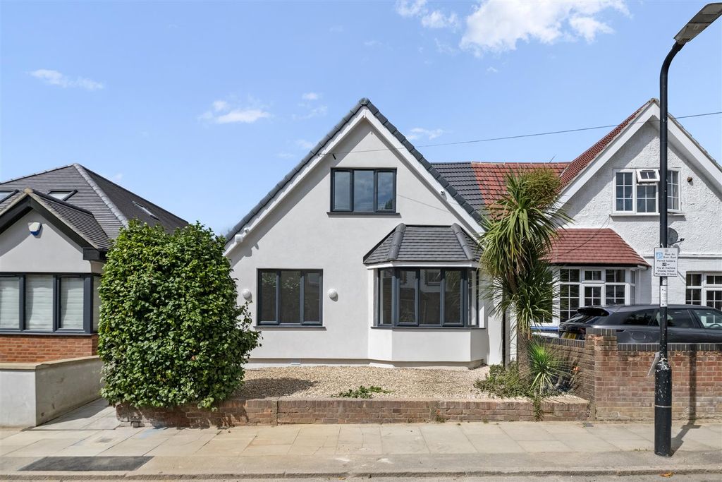Property photo 1 of 15