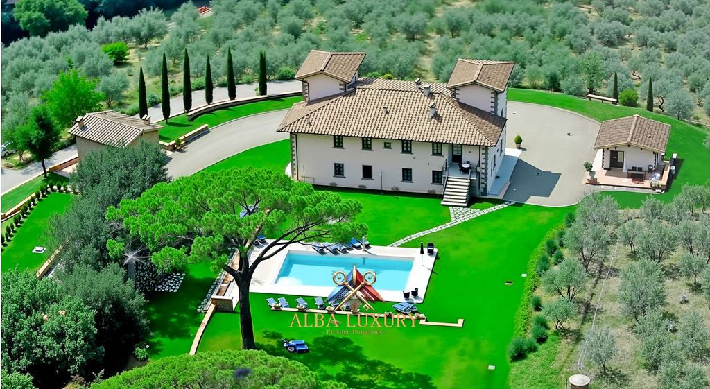 Property photo 1 of 43