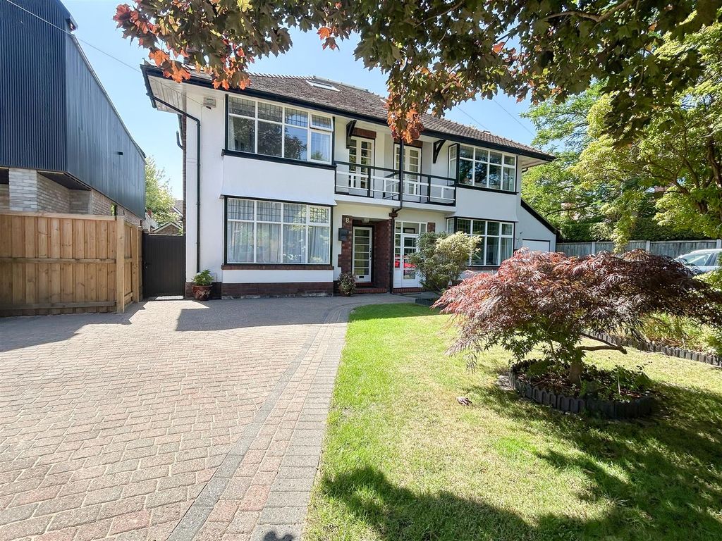 Property photo 1 of 39
