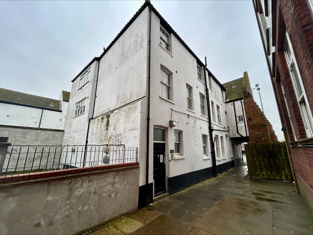 Property photo 2 of 23