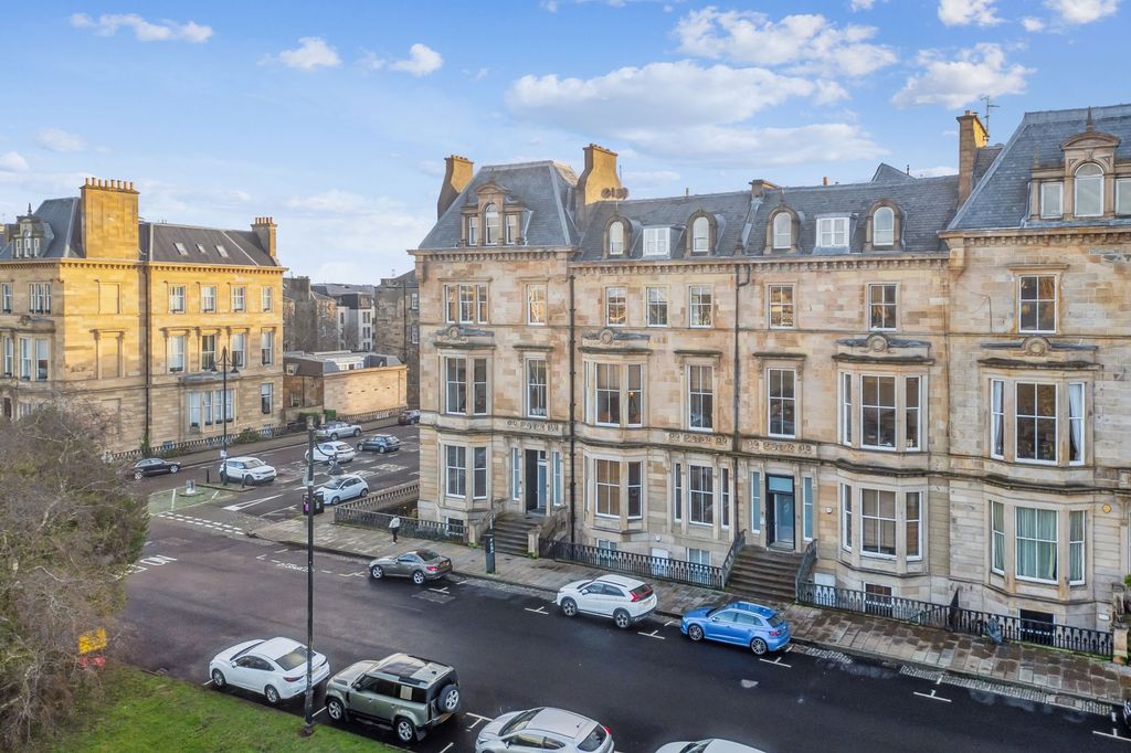 Property photo 2 of 26