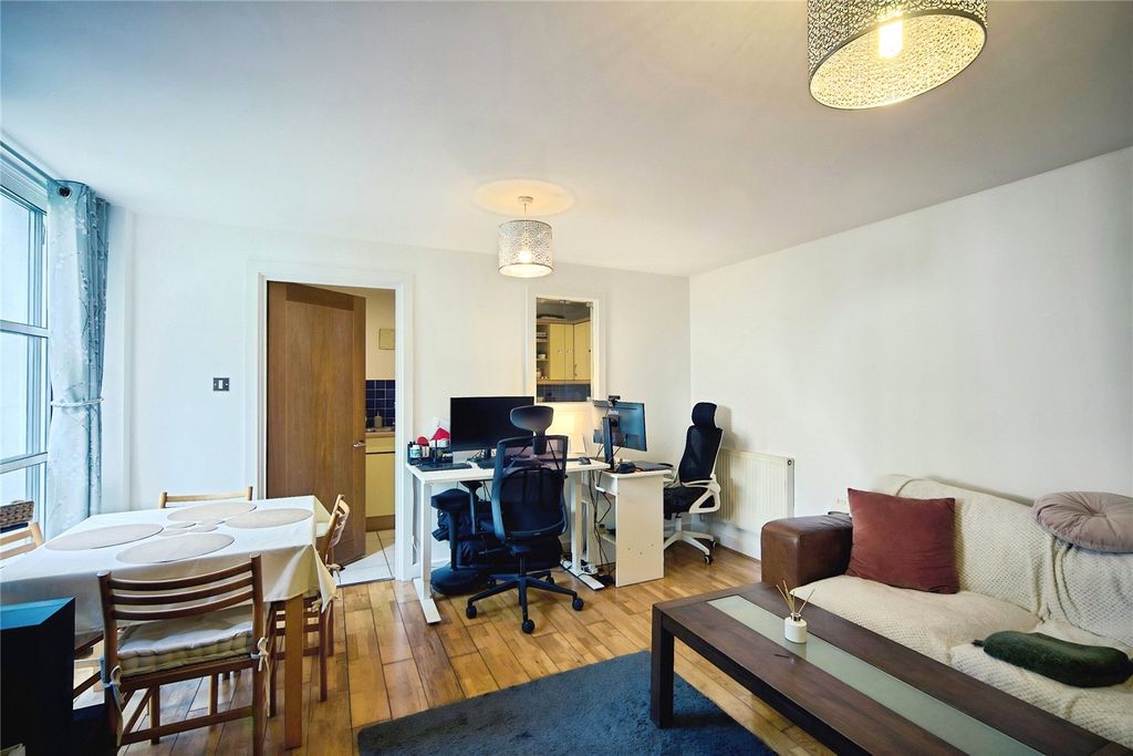 Property photo 1 of 16 Picture No. 30