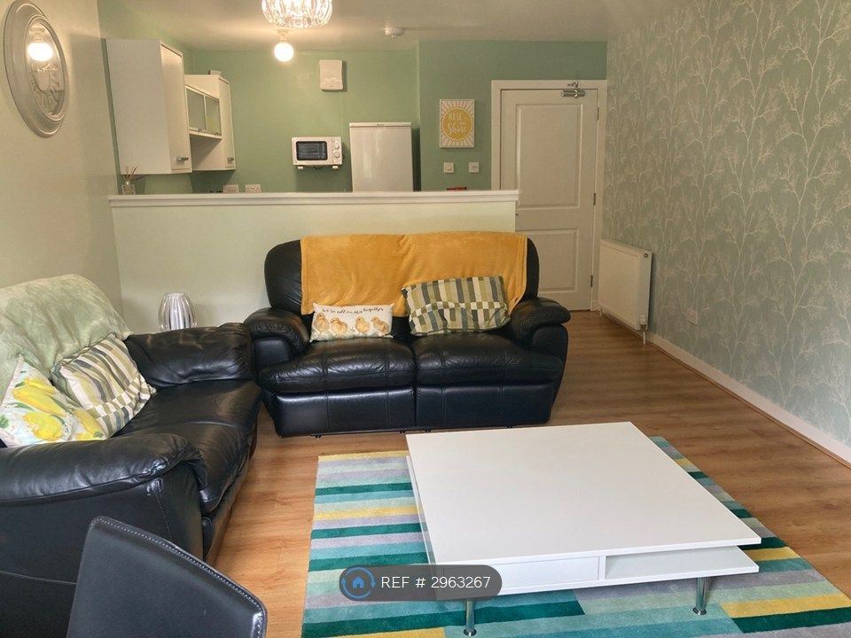 Property photo 2 of 30 Lounge/Kitchen