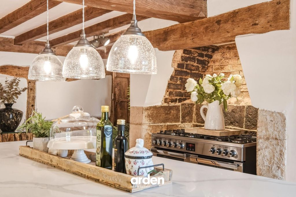 Property photo 3 of 24