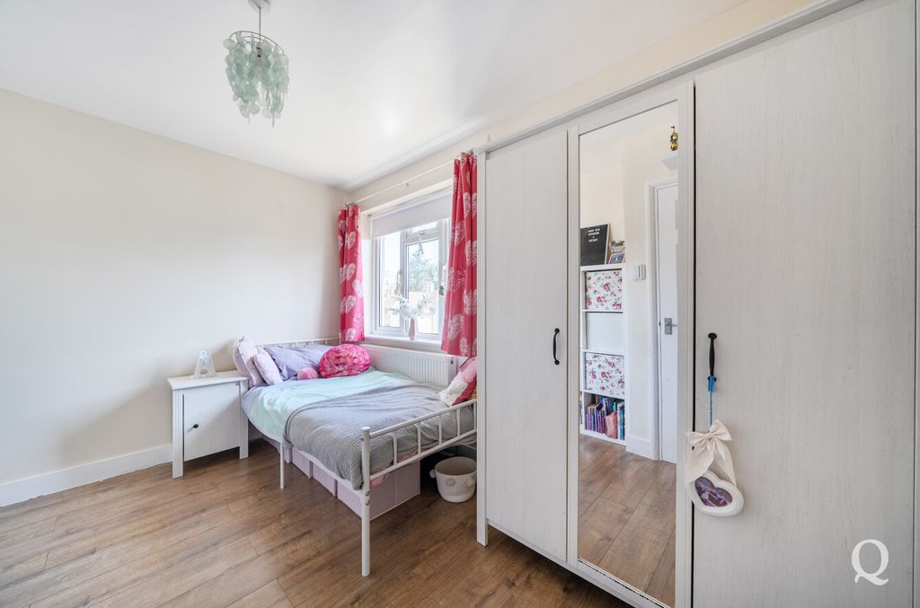 Property photo 2 of 23 4631E586-8De5-42E...
