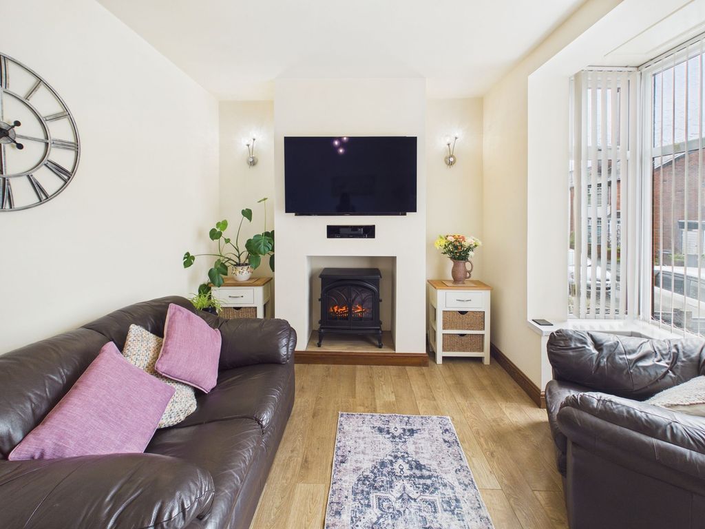 Property photo 2 of 41