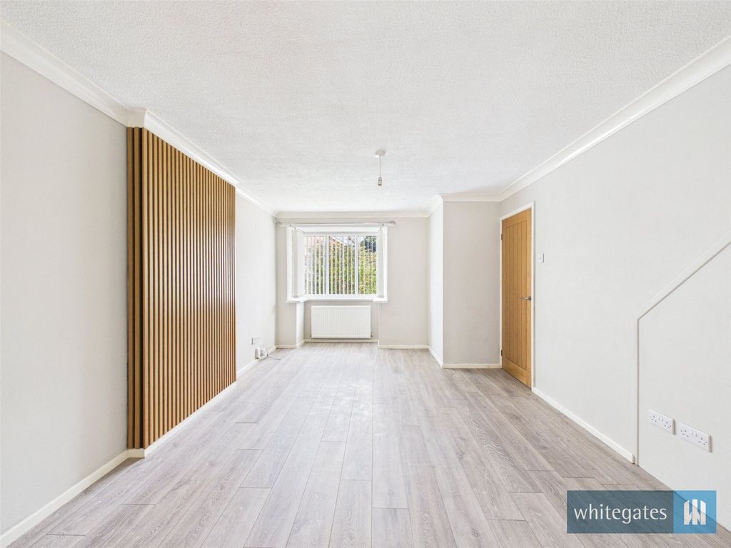 Property photo 2 of 16 Picture No. 02