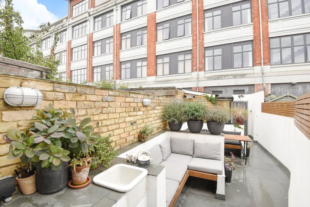 Property photo 2 of 12 129437 (2)c