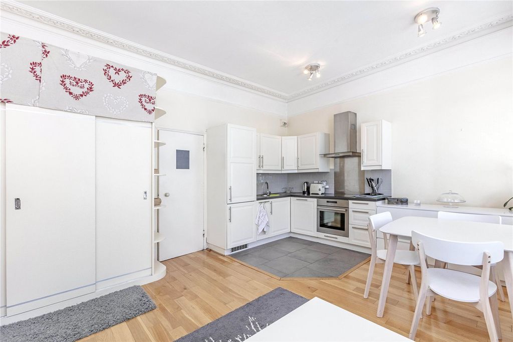 Property photo 2 of 10 Picture No. 04