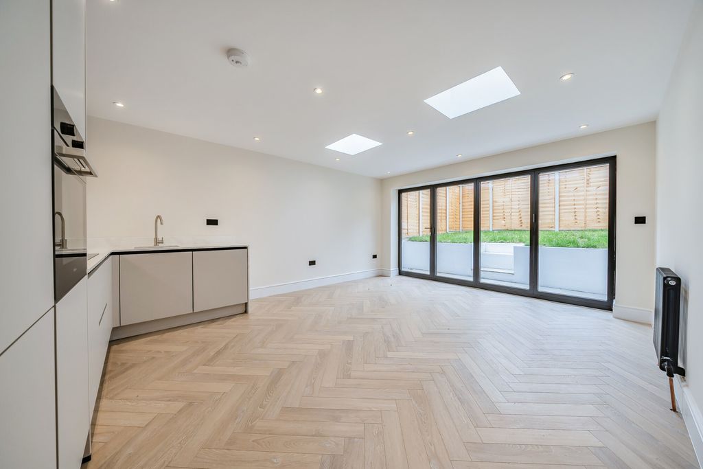 Property photo 1 of 22 1347201-5-68B6Daf...