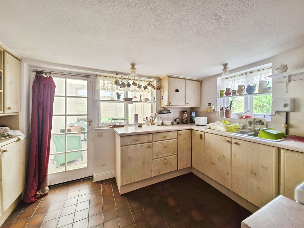 Property photo 3 of 19 Picture No. 31