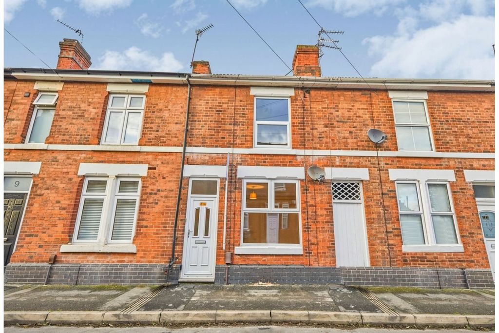 Property photo 1 of 9