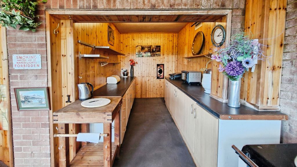Additional image 21 of 8 bed detached house for saleCunnery Road, Church Stretton SY6