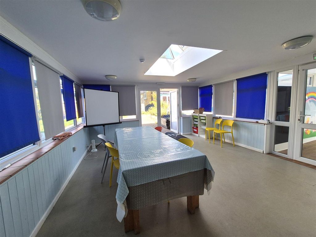 Property photo 2 of 15 19Man4.Jpg