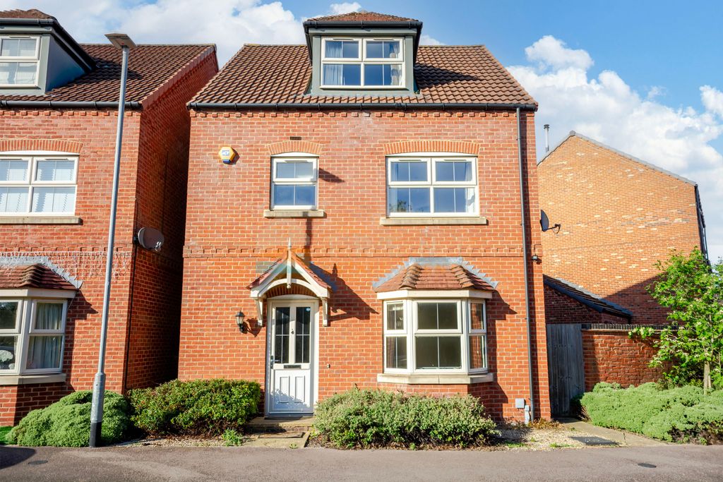 Property photo 1 of 22 Front