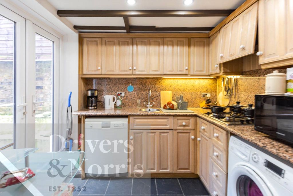 Property photo 1 of 8 Picture No. 05