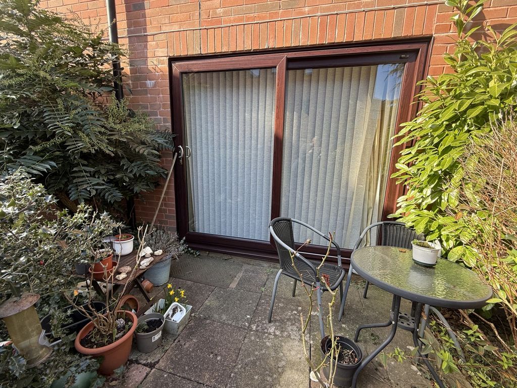 Property photo 2 of 12 Photo 2