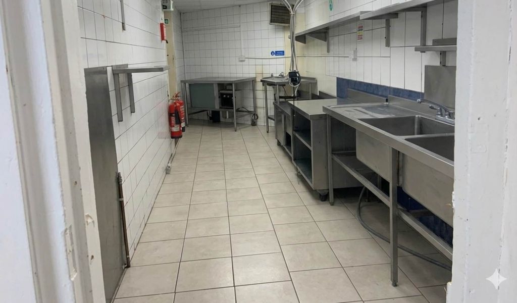 Property photo 3 of 4