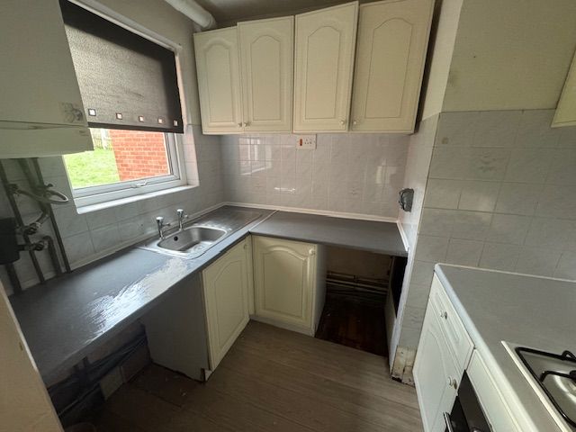 Property photo 2 of 9 Front Description 2