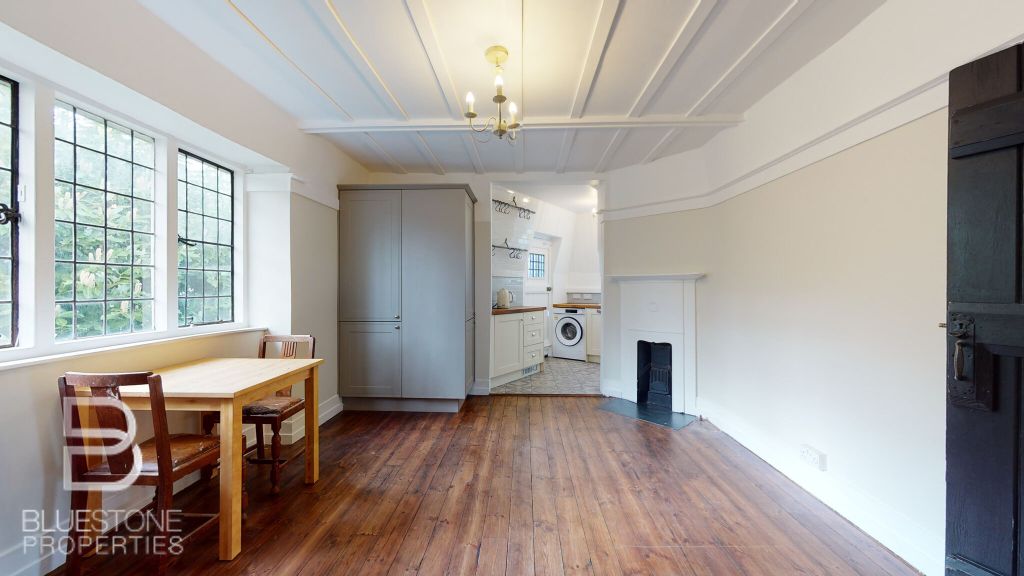 Property photo 3 of 25